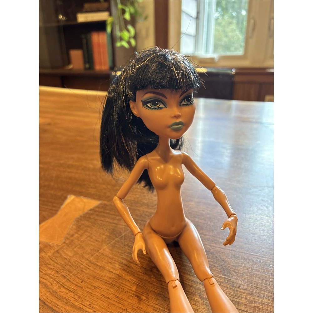 Monster High Cleo De Nile Gloom Beach Doll 2010 Nude Elastic Hips Mattel